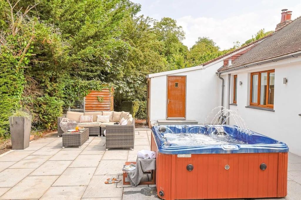 Bramblewood - Cosy Chic, Hot Tub, Close To Beach Stokeinteignhead Exterior foto